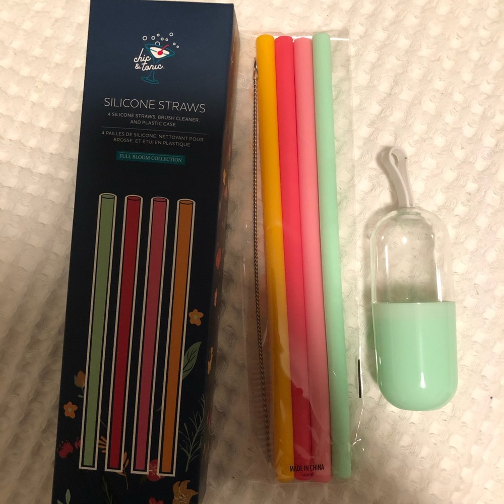 Chic and Tonic Silicone Straws